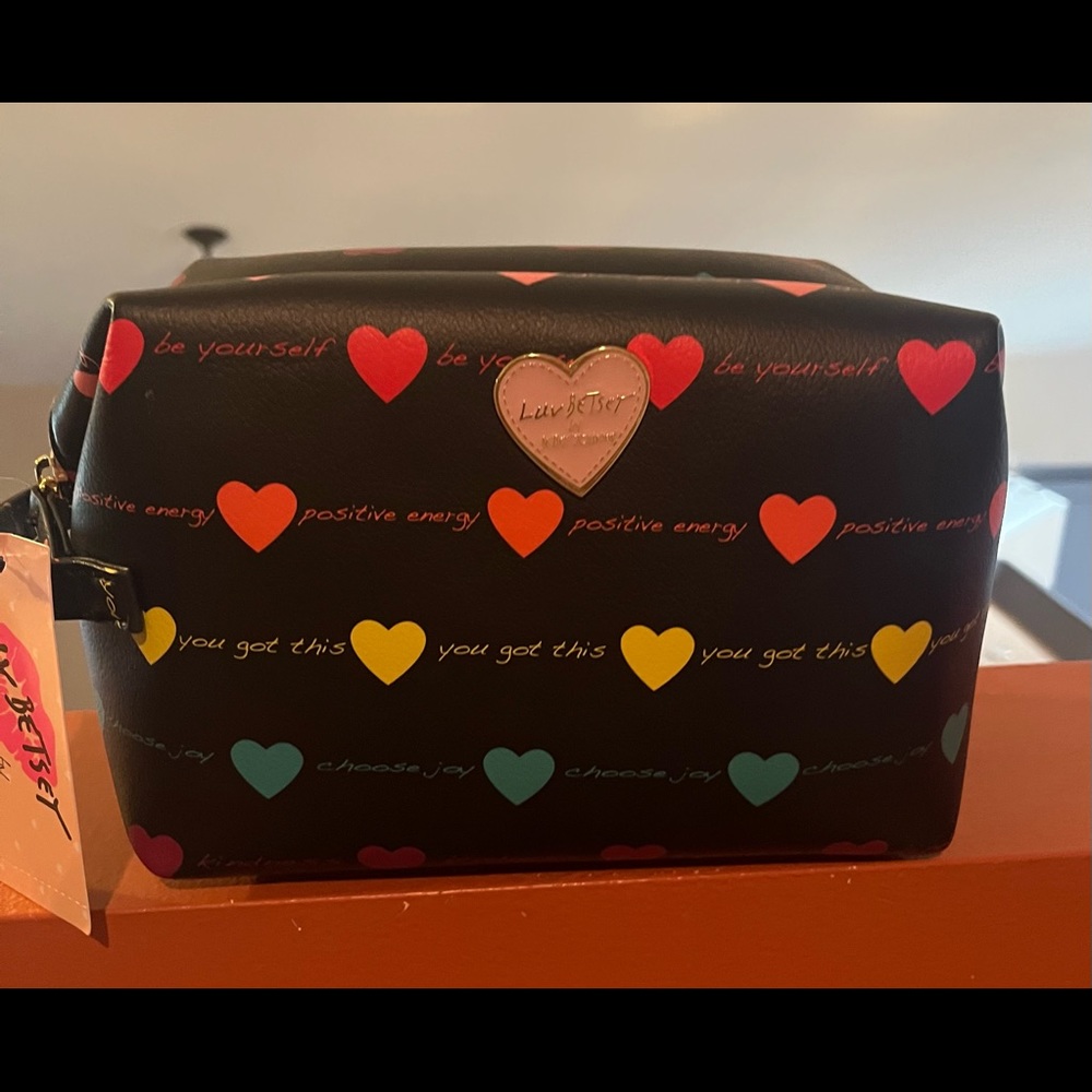 NWT Betsey Johnson cosmetic bag